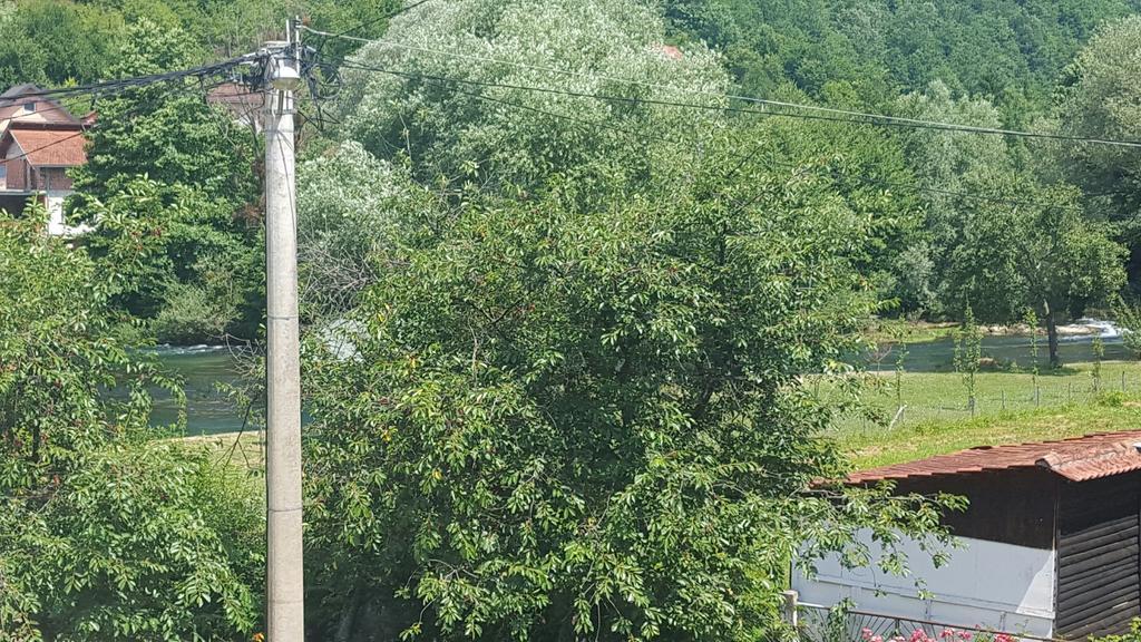 Apartment Sajra Kulen Vakuf Luaran gambar