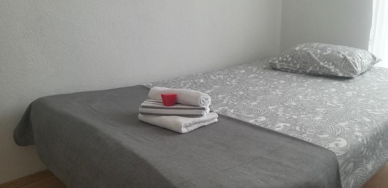 Apartment Sajra Kulen Vakuf Luaran gambar