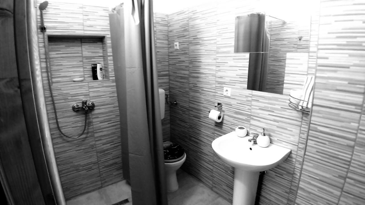Apartment Sajra Kulen Vakuf Luaran gambar