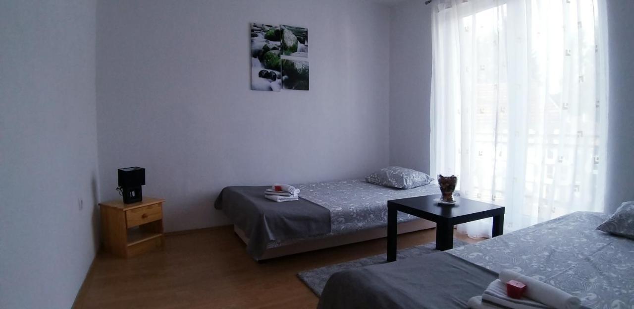 Apartment Sajra Kulen Vakuf Luaran gambar